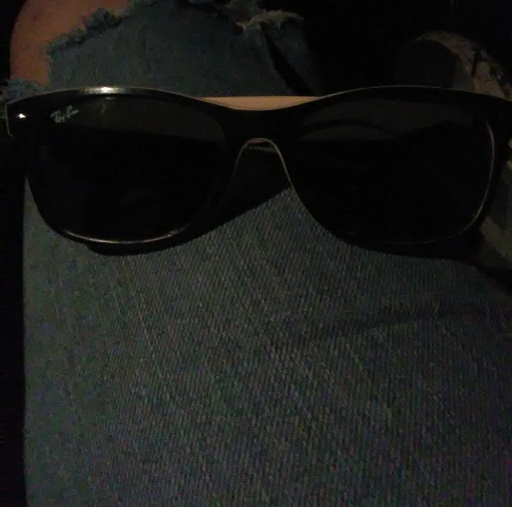 RayBan Wayfarer 875 sunglasses